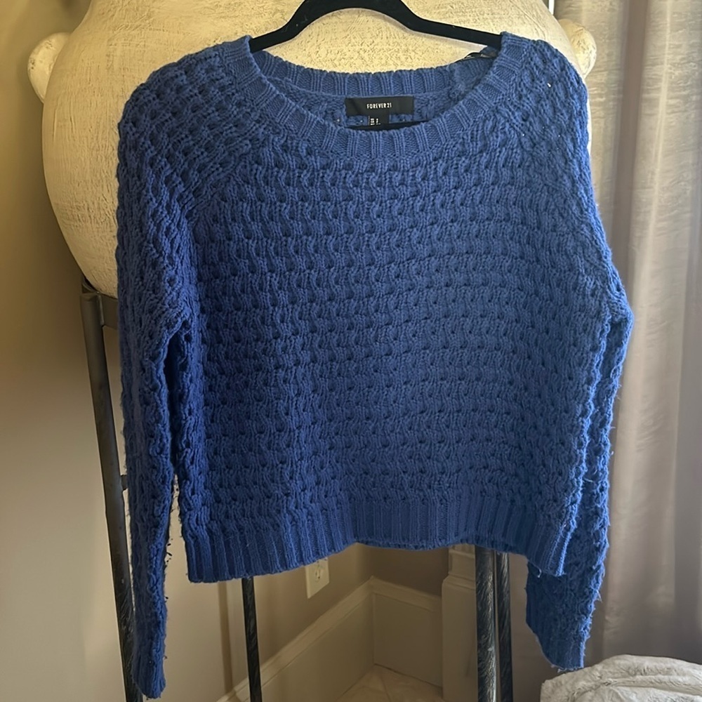 Blue sweater 🥞